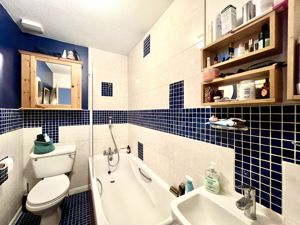 Family Bathroom- click for photo gallery